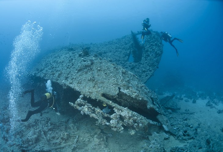 Diving the wreck of the SS Dunraven