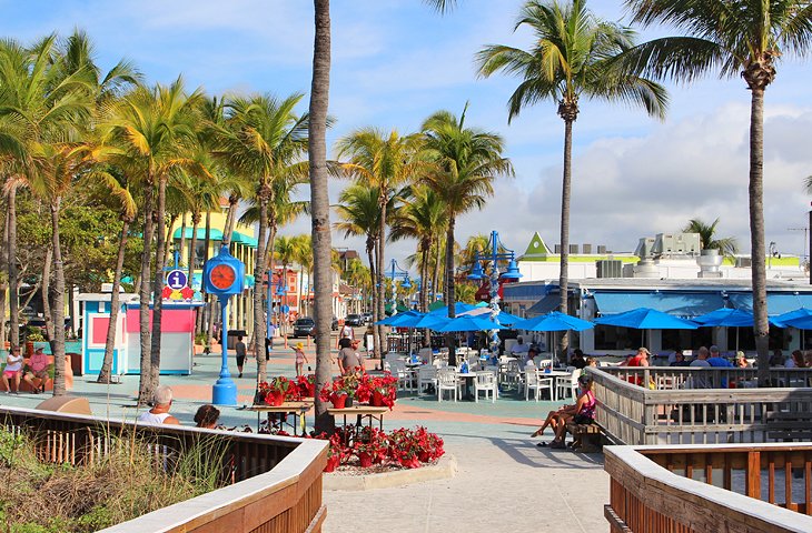 Times Square at Fort Myers Beach