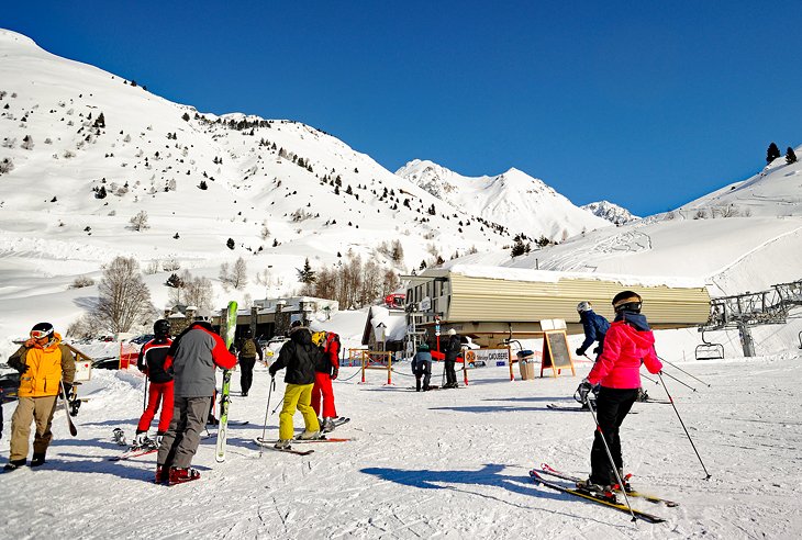 Skiing at La Mongie