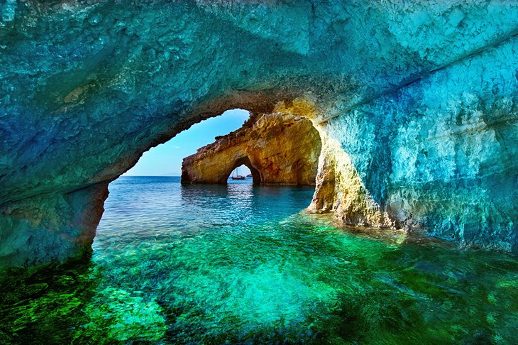 Les grottes bleues de Zákynthos