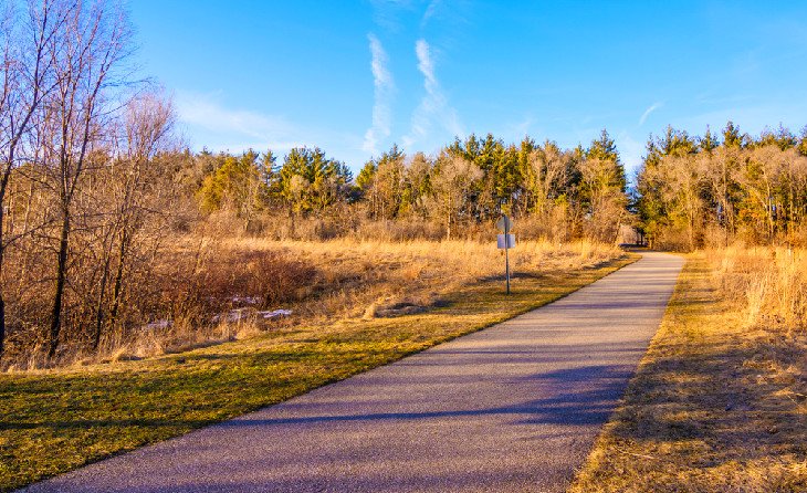 Bicycle path in Cedar Falls