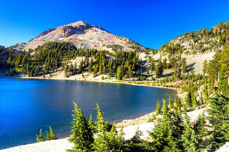 Mount Lassen above Lake Helen