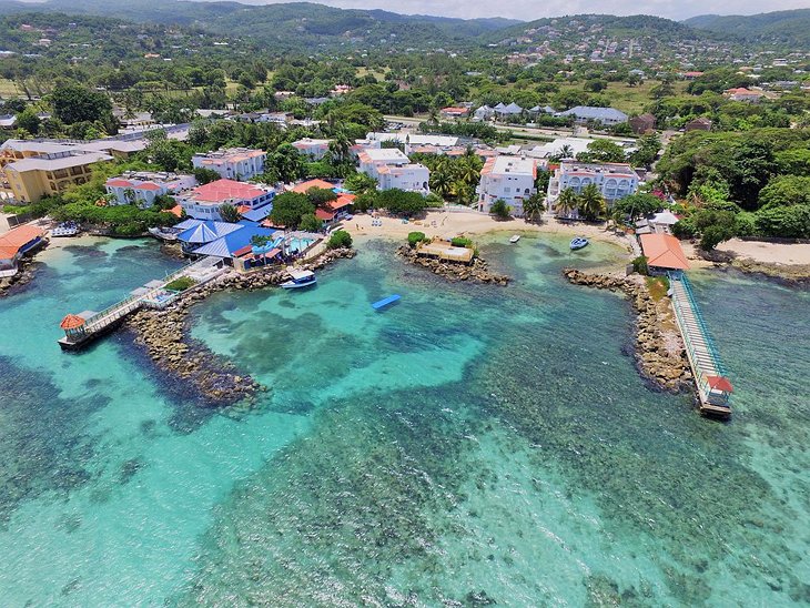Photo Source: Franklyn D. Resort & Spa
