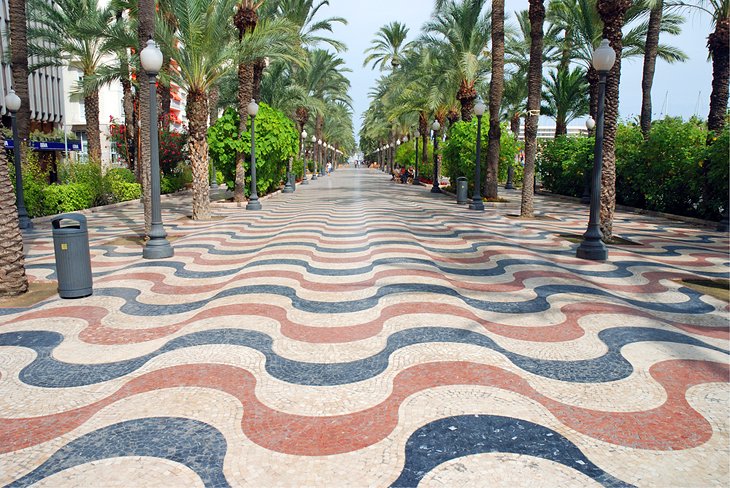 Las 12 mejores atracciones y cosas para hacer en Alicante