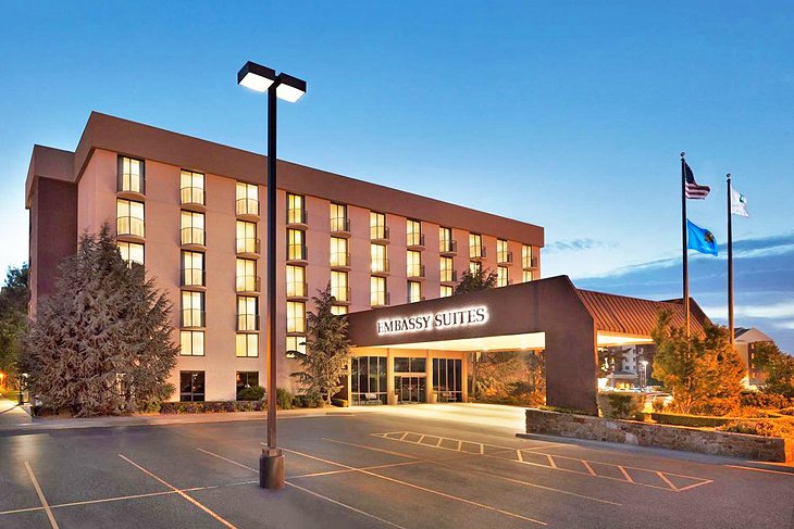 Source de la photo : Embassy Suites by Hilton Oklahoma City Will Rogers Airport