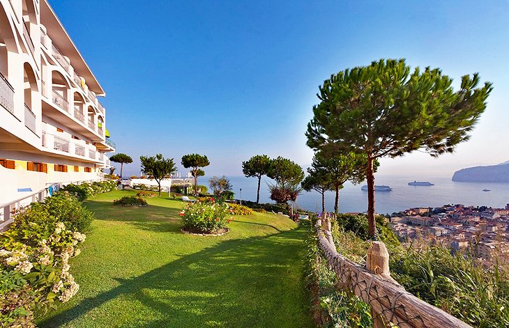 Photo Source: Grand Hotel President
