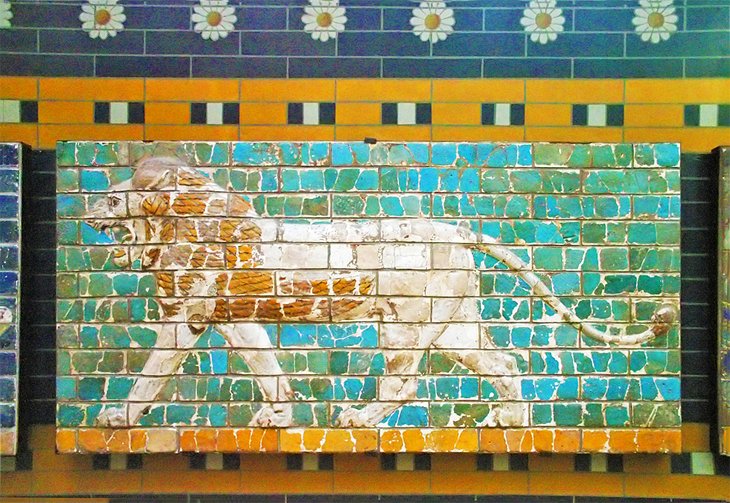 Mosaic of a lion in the Museum of Ancient Oriental Art