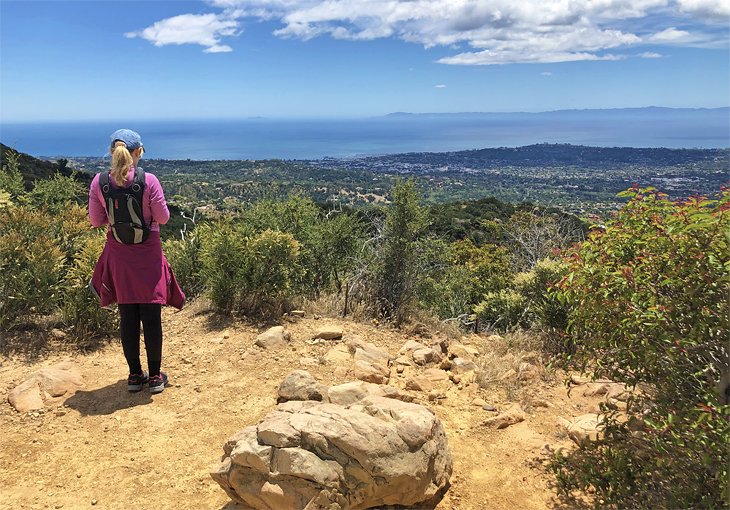 A hiker enjoying the view from Inspiration Point