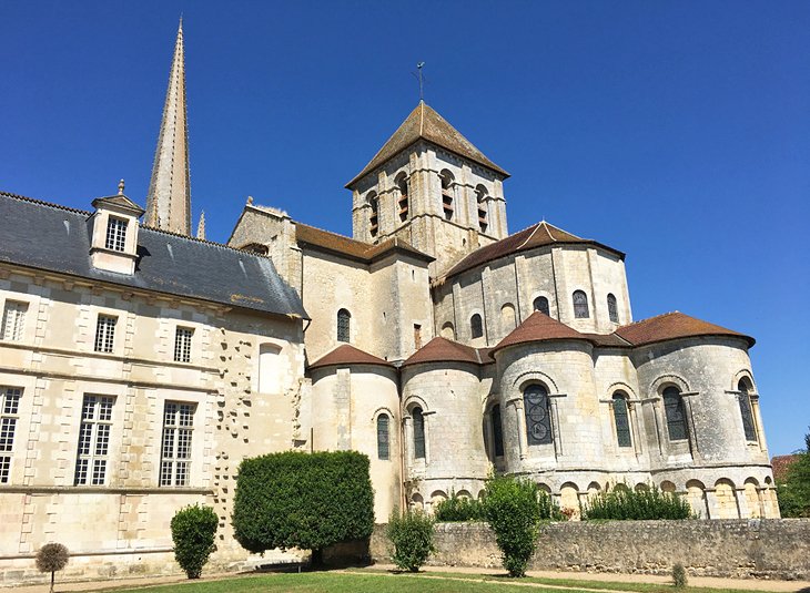 28 atracciones principales y hermosos pueblos en Poitou-Charentes
