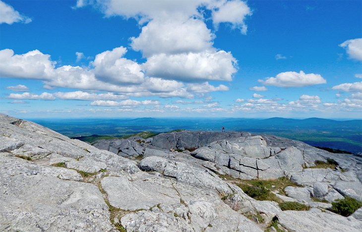 12 campamentos mejor calificados en New Hampshire