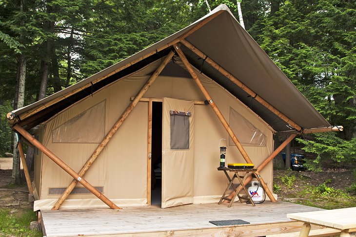 A Trappeur tent at Huttopia