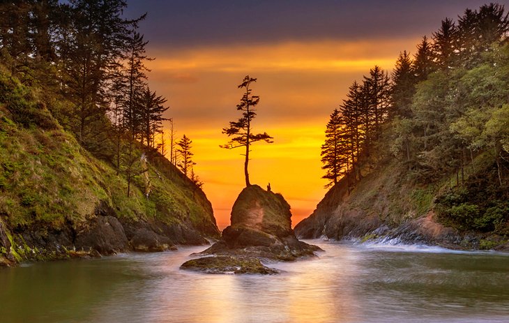 Deadman's Cove at sunset, Cape Disappointment