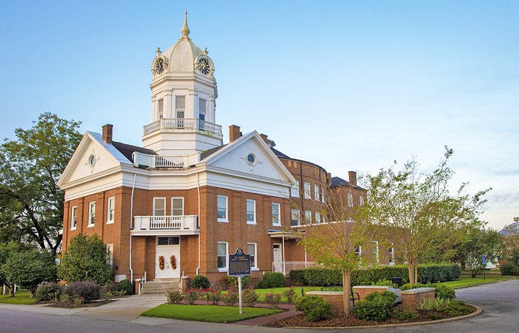 Old Courthouse Museum