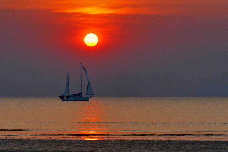 Sunset cruise off Mindi Beach