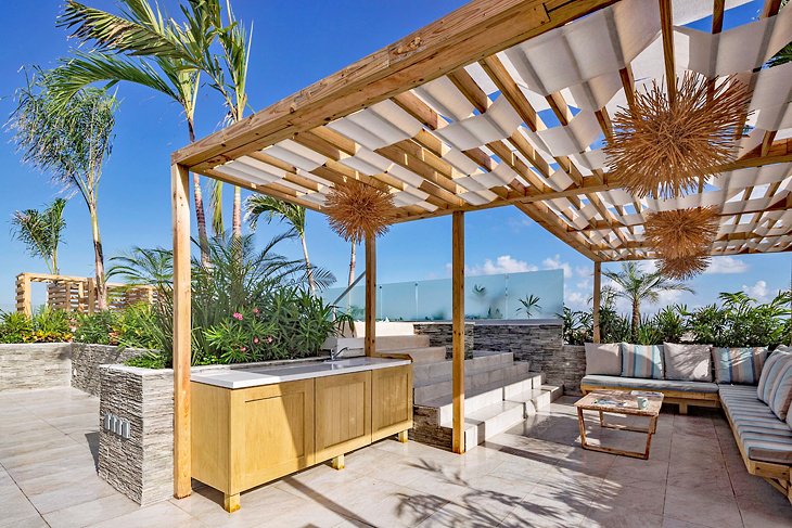 Photo Source: Newport House Playa del Carmen