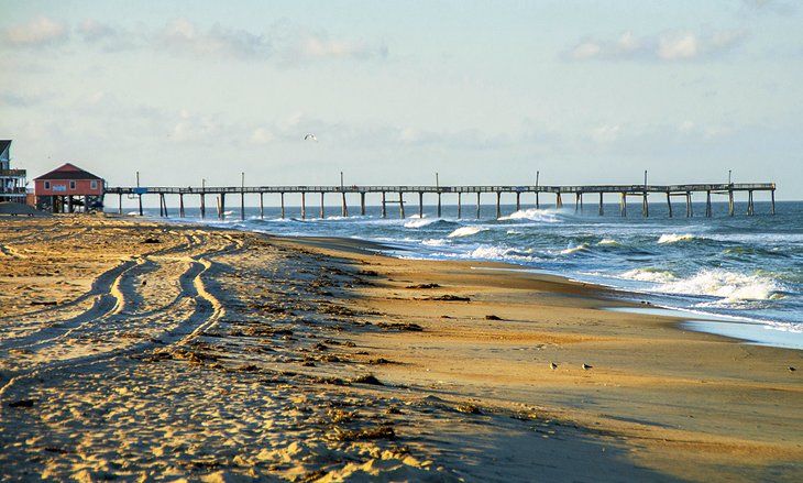 Beach and pier at Rodanthe