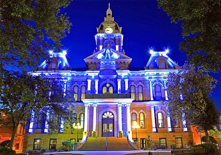 Guernsey County Courthouse at night, Cambridge