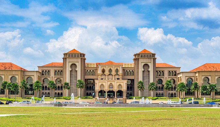 Government offices in Iskander Puteri