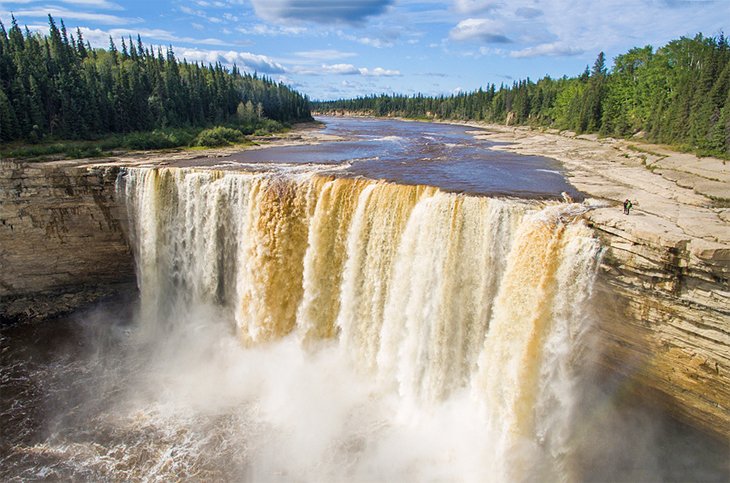 Alexandra Falls in Twin Falls Gorge Territorial Park near Hay River