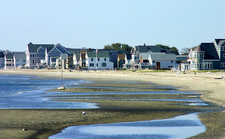 Beach houses in Milford