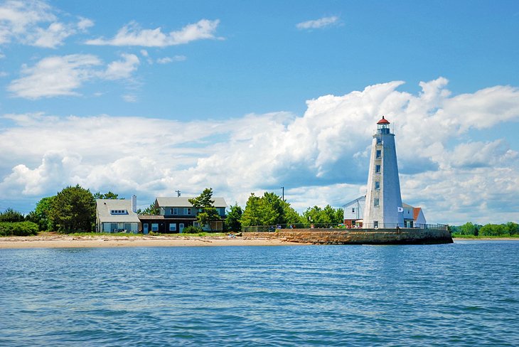 Lynde Point Lighthouse, Old Saybrook