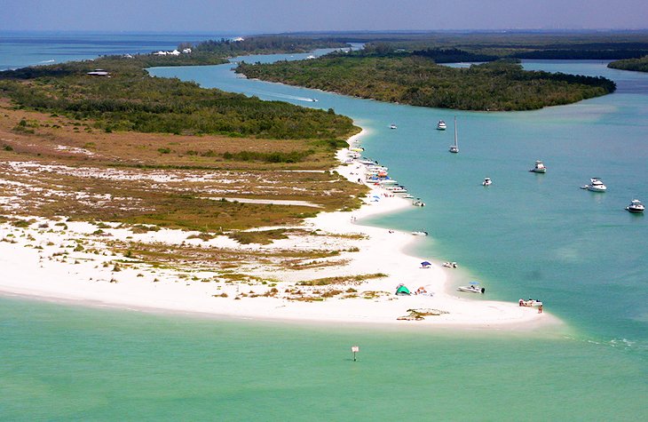 Aerial view of Keewaydin Island