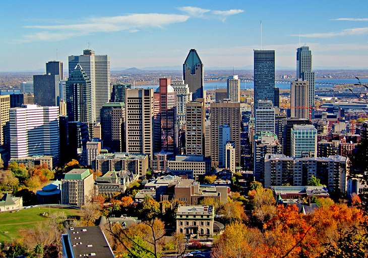 Centre-ville de Montréal en automne