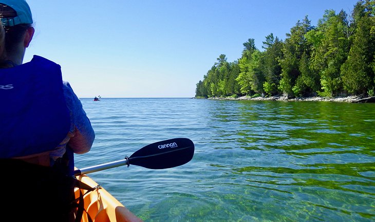 Kayaking the beautiful coastline along Washington Island