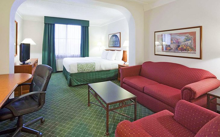 Photo Source: La Quinta Inn & Suites by Wyndham Madison American Center
