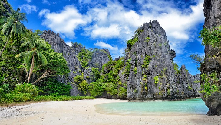 Secluded beach on El Nido