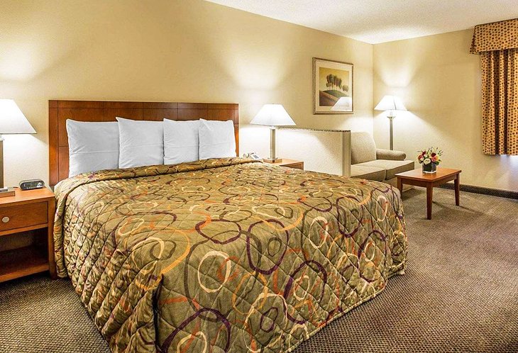 Rodeway Inn & Suites