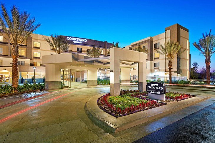 Photo Source: Courtyard by Marriott Long Beach Airport