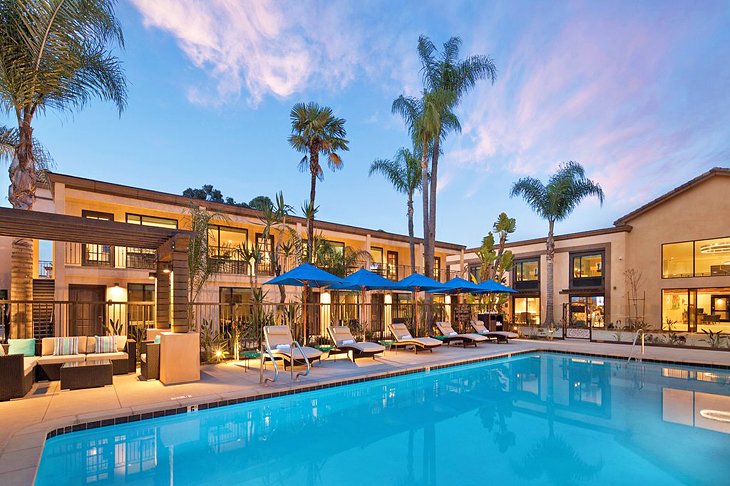 Photo Source: The Cove Hotel, an Ascend Hotel Collection Member