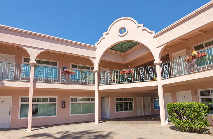 Photo Source: Sea Shore Motel