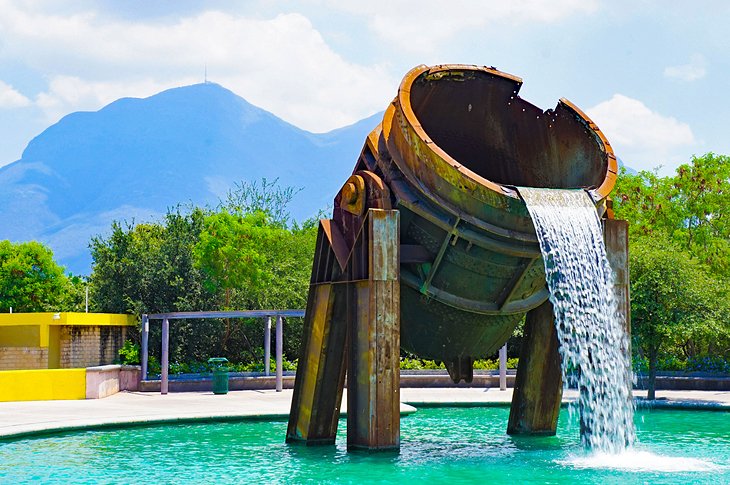 Fountain in Fundidora Park