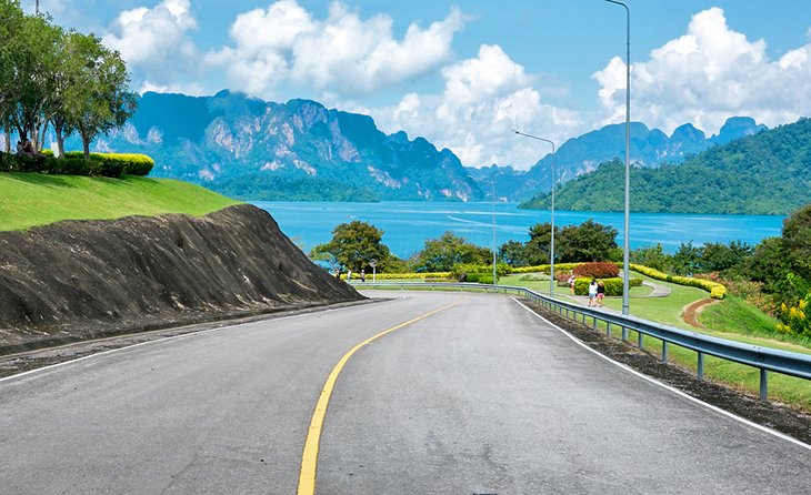 Road to Ratchaprapa Dam, Surat Thani