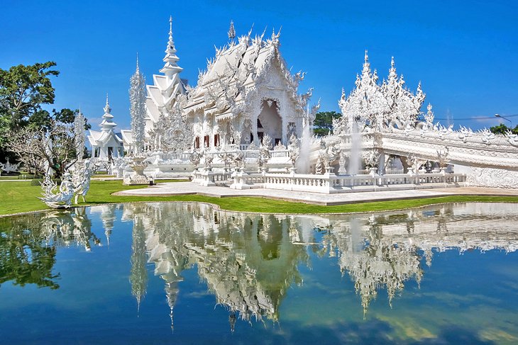 Wat Rong Khun (White Temple)