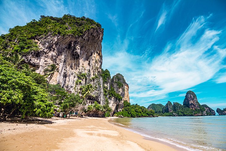 Limestone cliff on Tonsai Beach