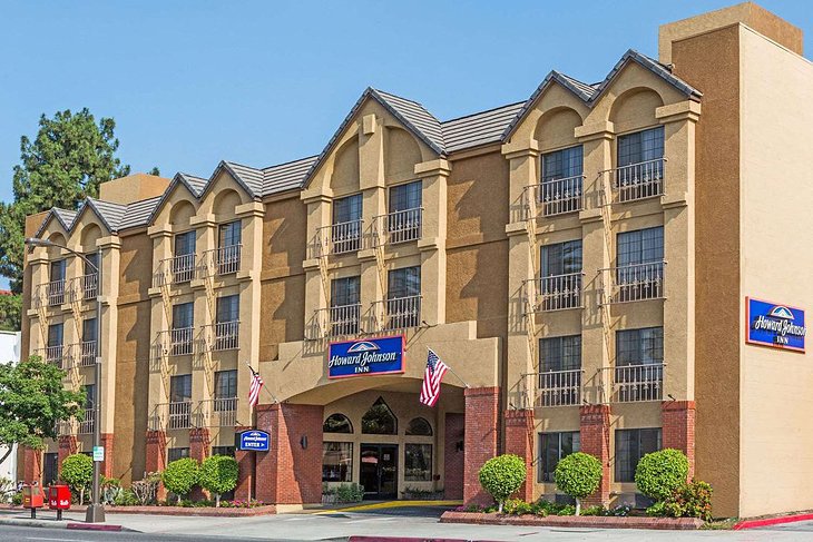 Photo Source: Howard Johnson by Wyndham Pasadena