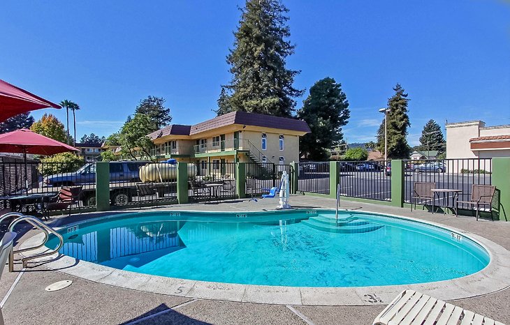 Photo Source: Quality Inn Santa Cruz