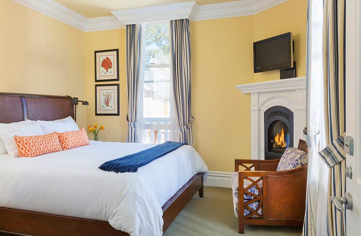Photo Source: West Cliff Inn - A Four Sisters Inn