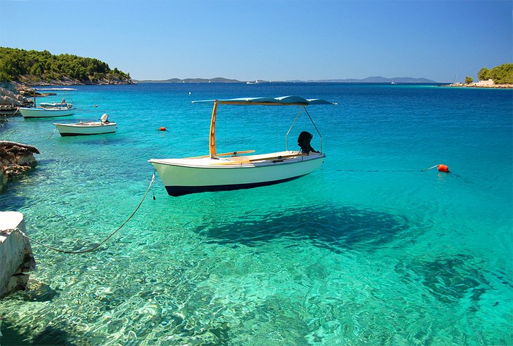 Boats on beautiful Milna Bay