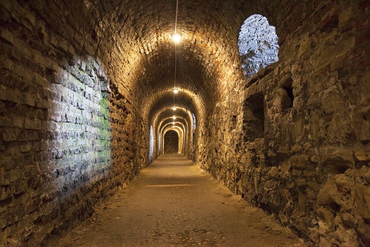 Passage below Castle Hill