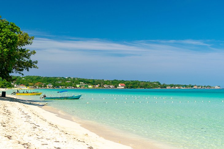 Seven Mile Beach in Negril