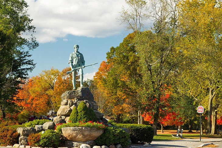 Minuteman statue on Battle Green