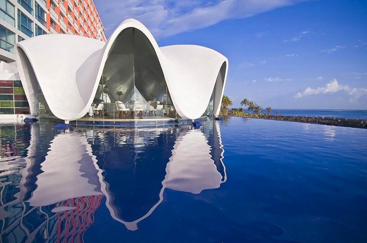 Photo Source: La Concha Renaissance San Juan Resort