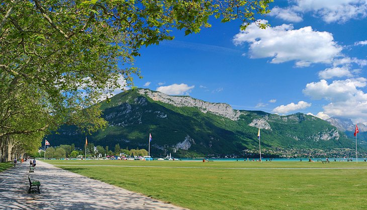 Best Things To Do In Annecy For 2023 Champs de Mars