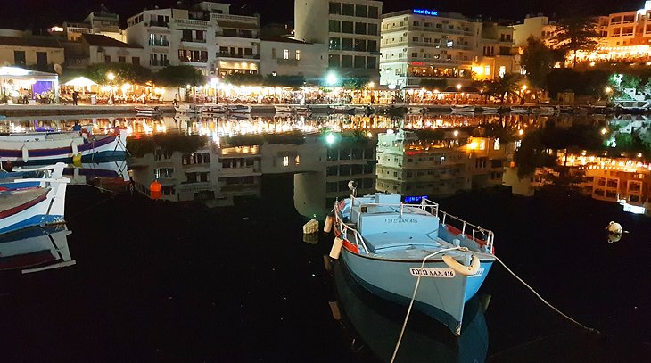 Lake Voulismeni at night