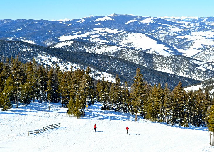 12 estaciones de esquí mejor calificadas en Montana