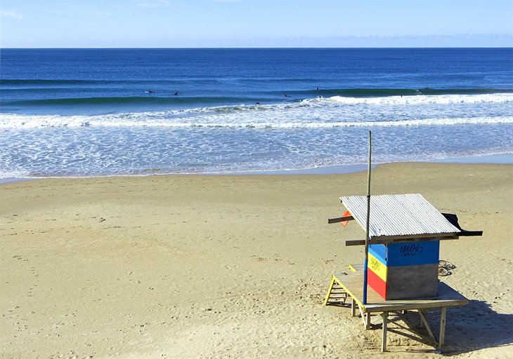 Lifeguard hut at Costa Azul beach